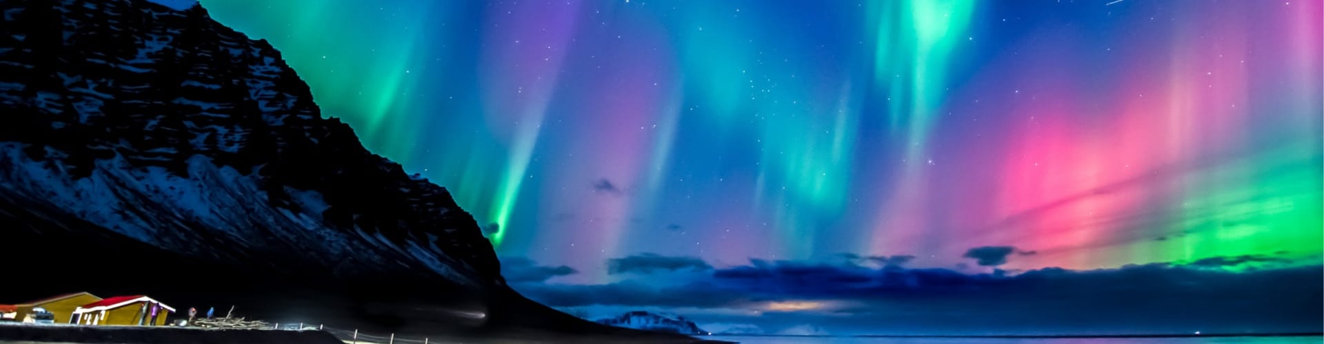 colorful northern light in iceland (Resized)